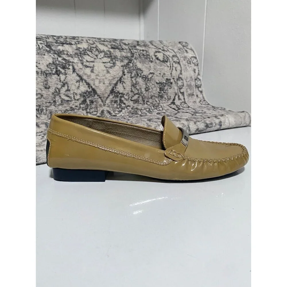 Lauren Ralph Lauren Patent Leather Loafer in Tan Size 8AA